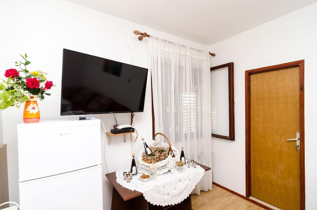 Guest House Kola Slano Exterior foto