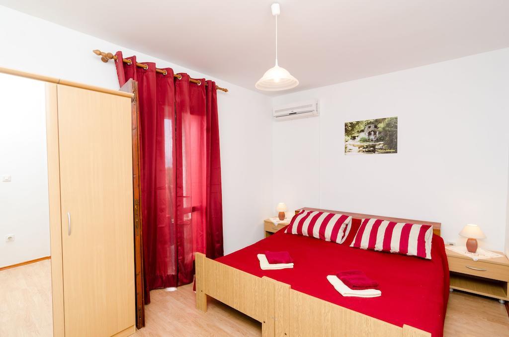 Guest House Kola Slano Habitación foto